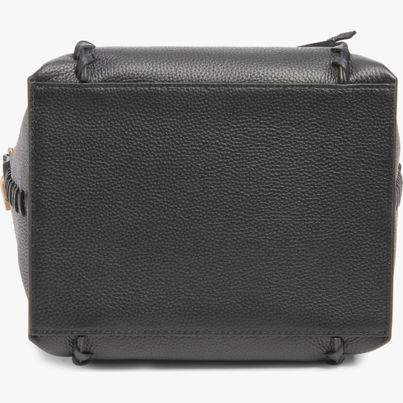 Sam Edelman
Sylvia Mini Leather
Crossbody Bag in Black - Picture 4 of 8